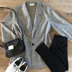 Vintage chic checked blazer
